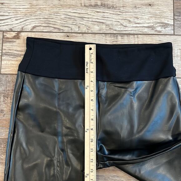 ASSETS BY SPANX Red Hot High Waisted Black Faux Leather Leggings 1X - Picture 7 of 10